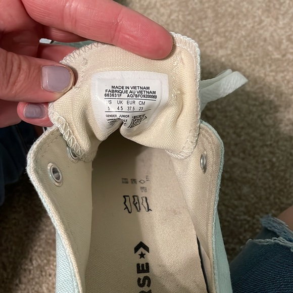 *SOLD* Teal Converse Low-Tops - Picture 5 of 8